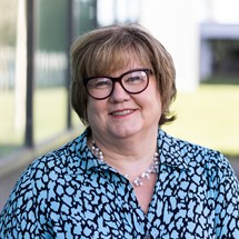 Prof Fiona Mcqueen